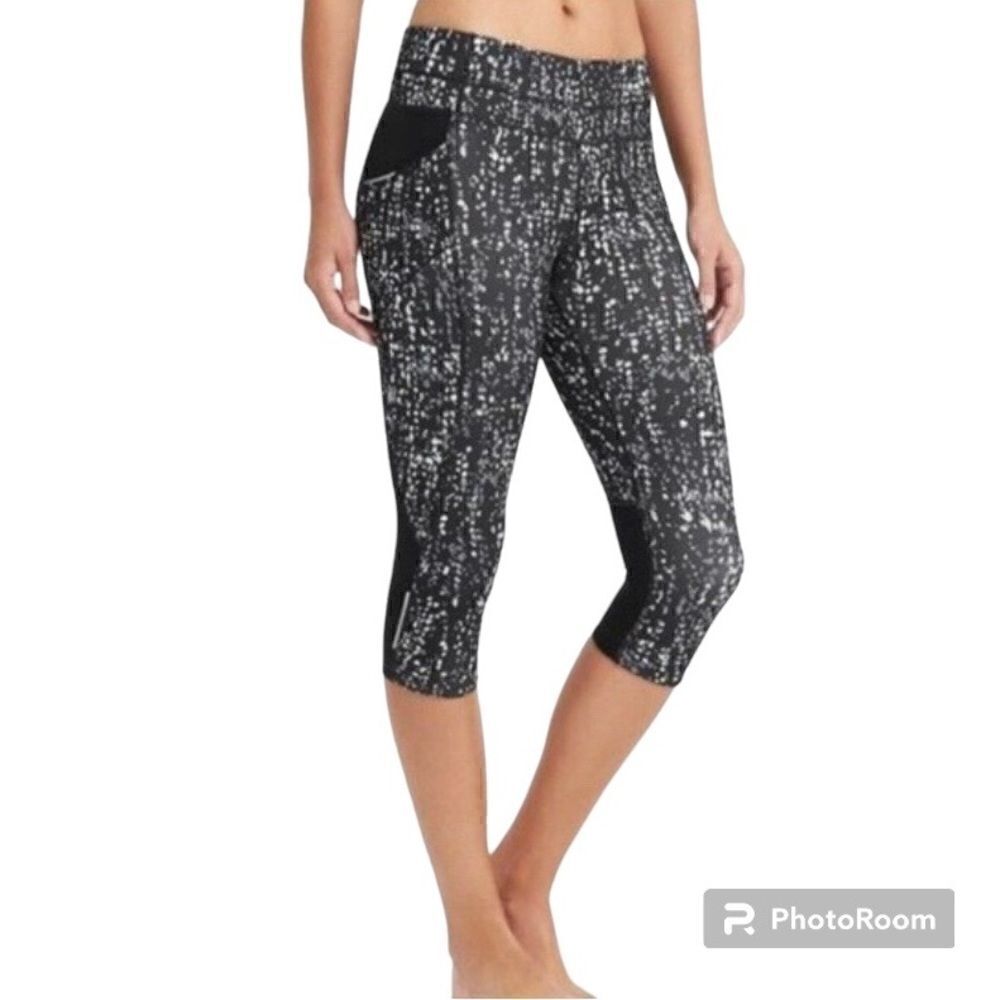 Athleta Pebble Be Free Knicker Capri Leggings Size XS
